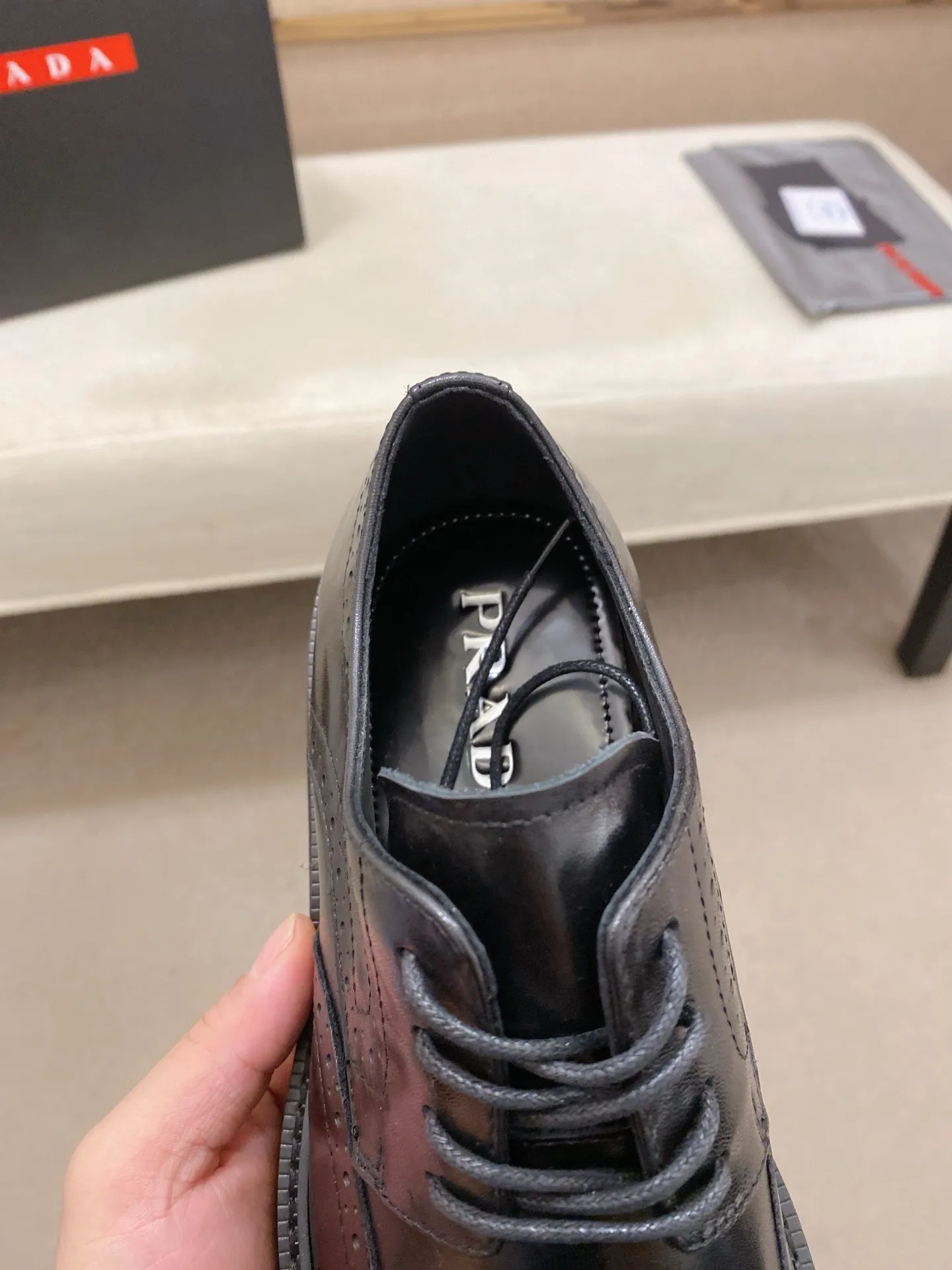 Factory price 720💰 🍁🍁High version High-quality new PRADA (Prada) counters are launched simultaneously, new men's shoes, 😘fabrics are selected from imported lacquered first-layer cowhide, and imported cowhide lining. 👍🏿 High-end ☄️ air-cushion molded anti-slip rubber outsole, exquisite lines, simple and elegant, comfortable and high-end for leisure travel. Code number: 38 to 45